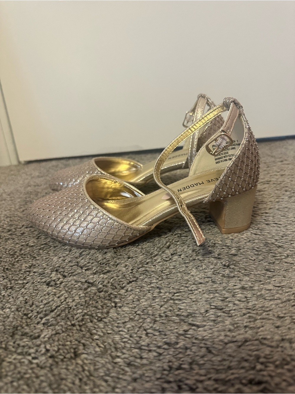 Steve Madden Gold Mesh Textured Block Heel